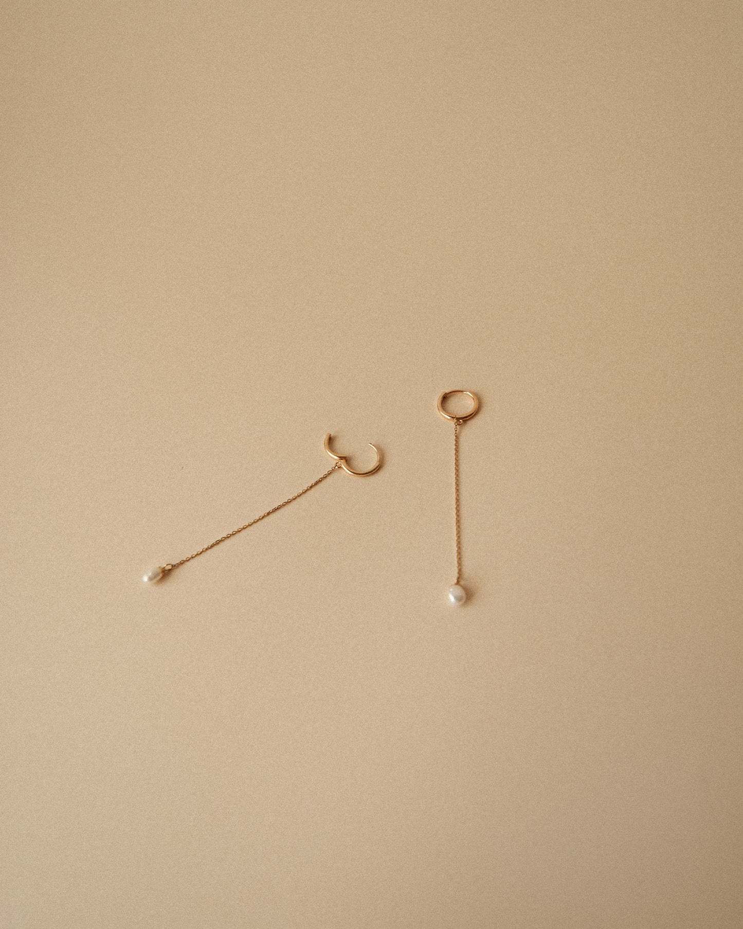 Chainlet Pearl Earrings / Yellow Gold Antonella Vermont