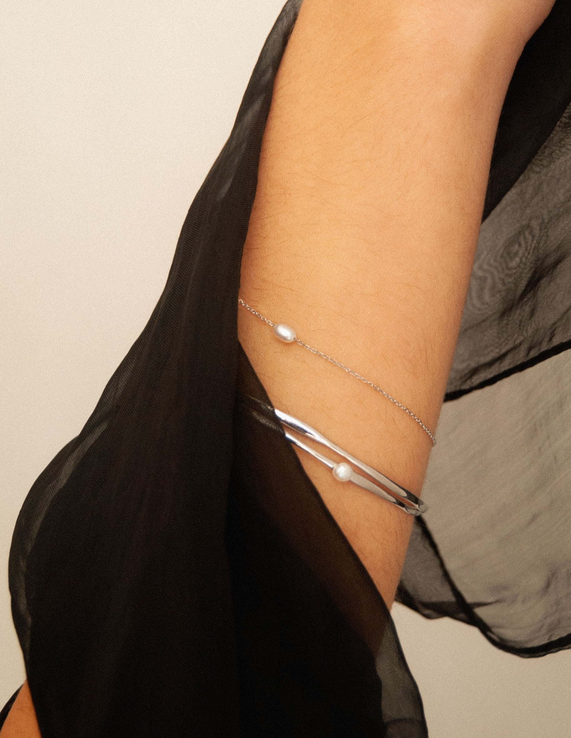 Silhouette Bracelet / White Gold Antonella Vermont